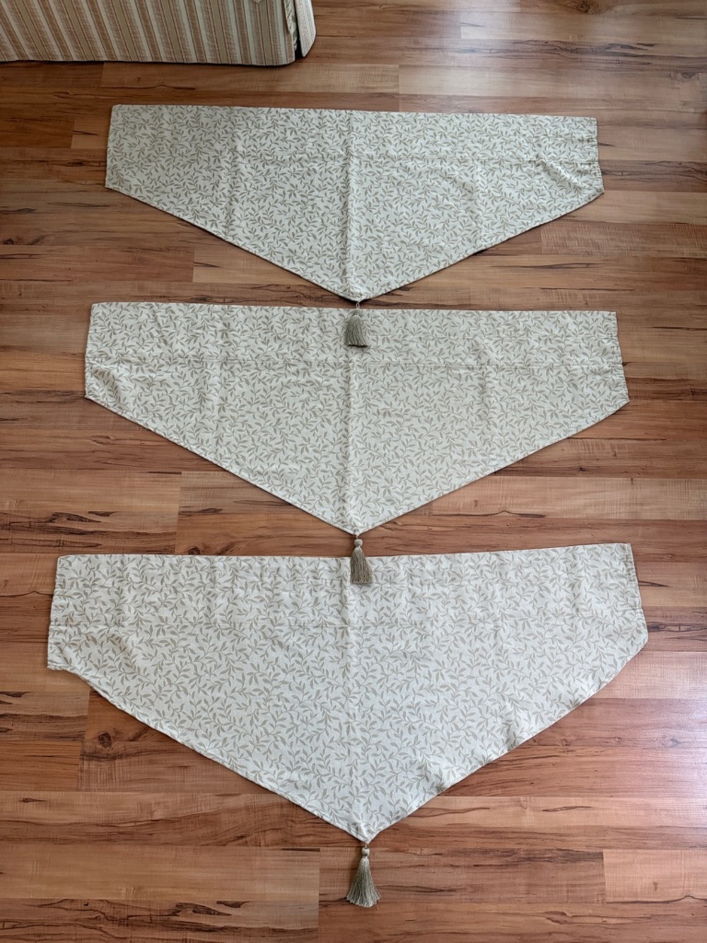 Set of 3 ~ Waverly Neutral Beige Leaf Print Tassel Curtain Valances